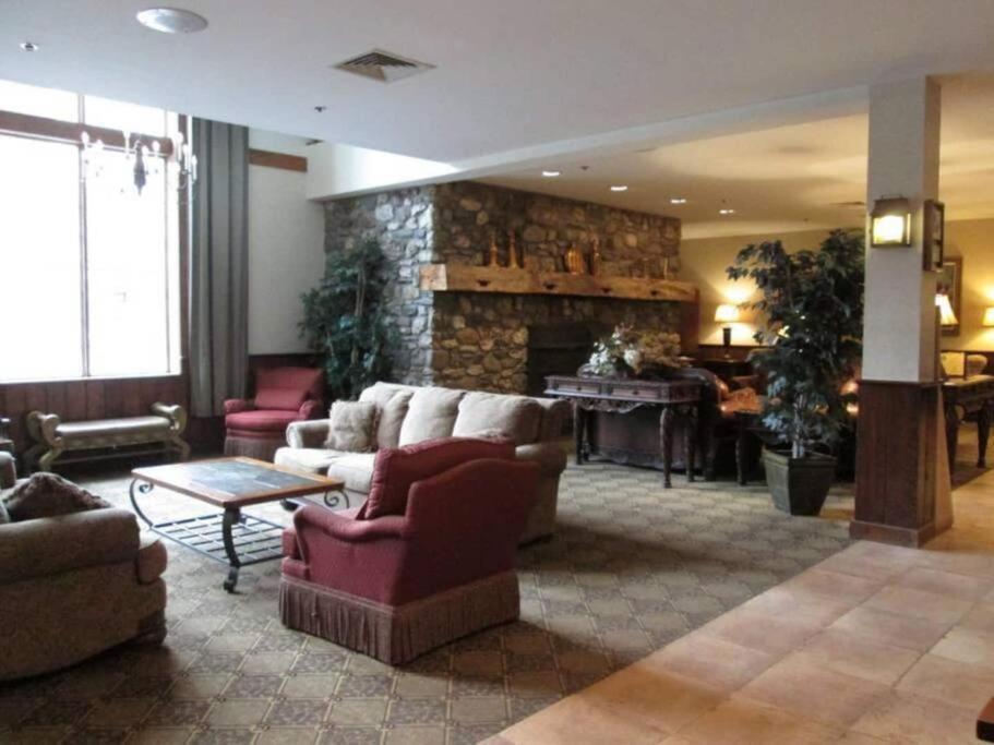 Unique Yeti-Theme Ski On Off Suite Jiminy-Sleeps 4 Hancock Bagian luar foto